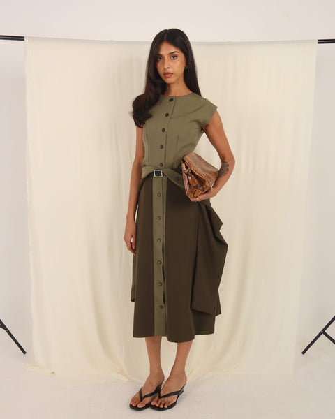 Naya in Olive