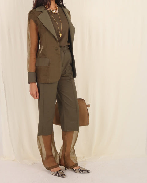 Leya in Khaki